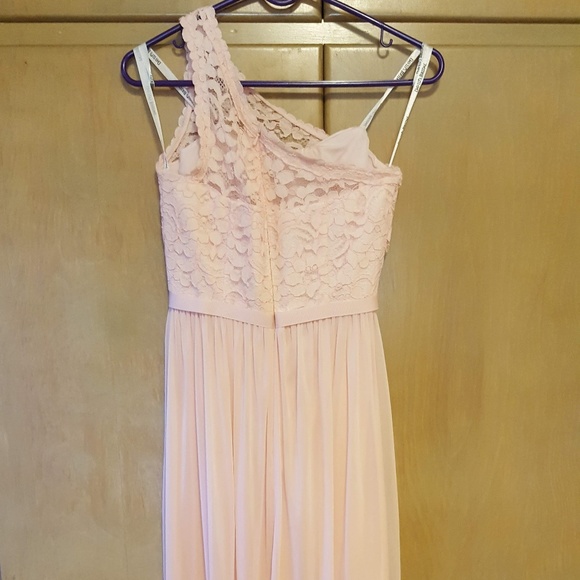 David's Bridal One-Shoulder Lace Bridesmaid Dress in Petal Pink Size 2 - Picture 4 of 6